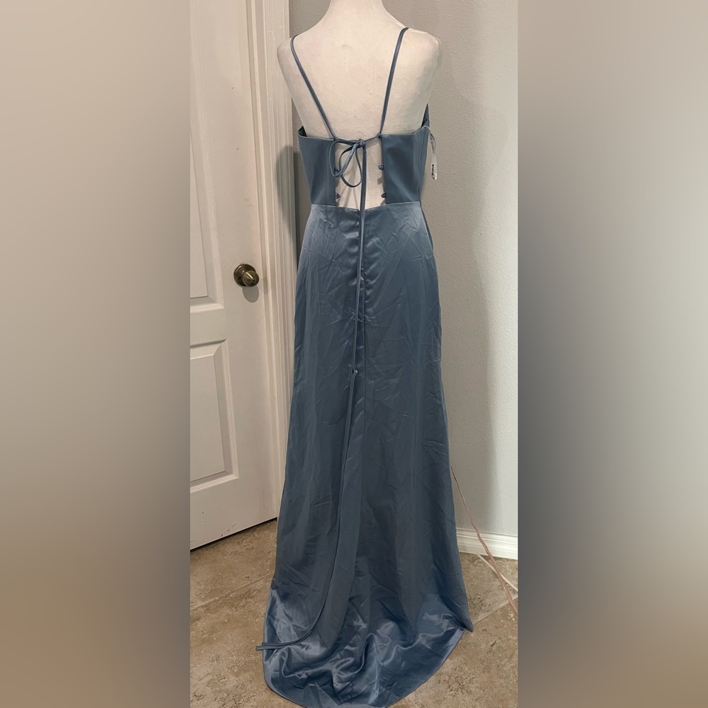 Elegant Dusty Blue Glam slit satin gown sz 6 - Picture 7 of 8